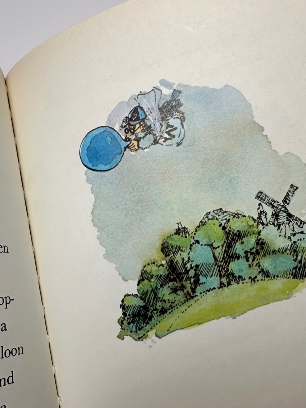 Vintage 1975 Wellington and the Blue Balloon Book - Picture 6 of 10